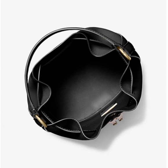 Michael Kors Reed Medium Pebble Leather Belted Bucket Crossbody Bag NWT - Picture 3 of 6